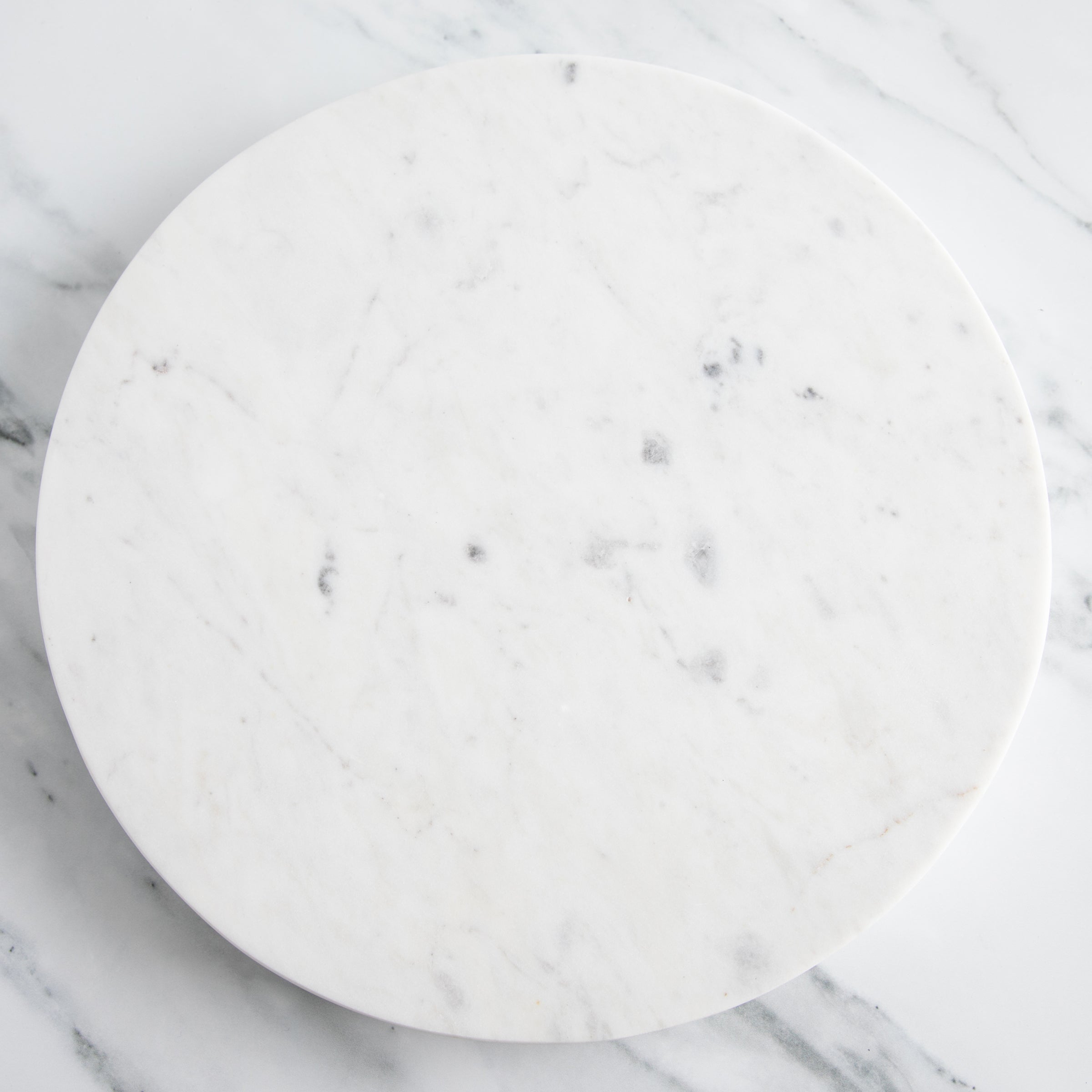 White Marble Thick Round Board with Handle Grooves_Be Home_Housewares