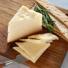 igourmet_8901_Marieke_Aged Raw Milk Gouda_Cheese