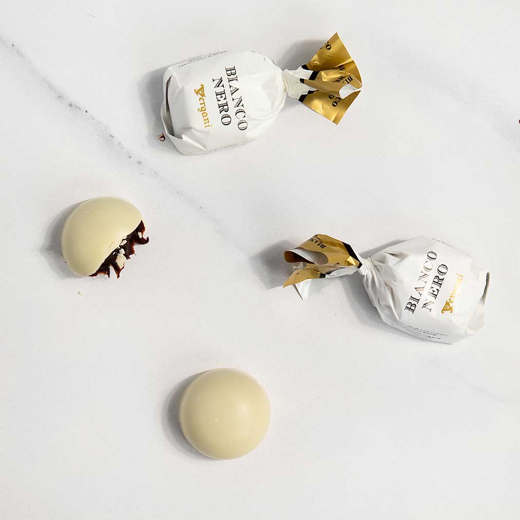 White Chocolate Pralines filled with Chocolate Ganache – igourmet
