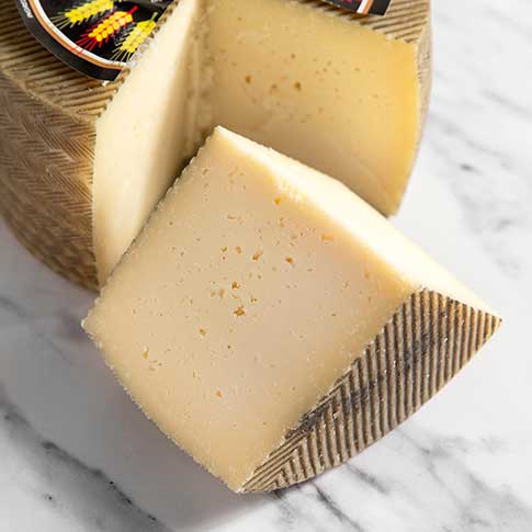 El Trigal Artisan Raw Milk Manchego DOP Cheese Aged 8 Mo.