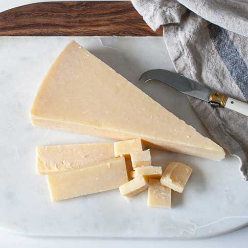 Clothbound Cheddar Cheese