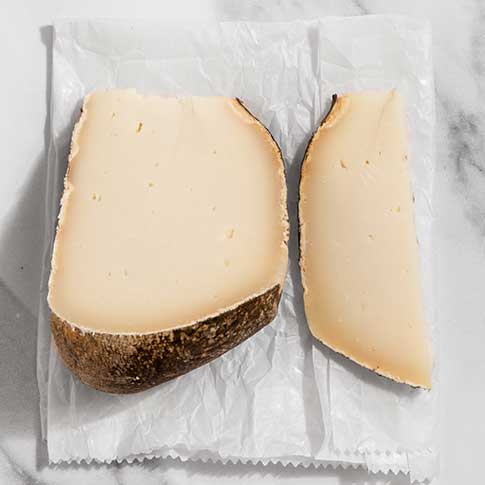 Montbru Sarró de Búfala - Mature Spanish Buffalo Milk Cheese