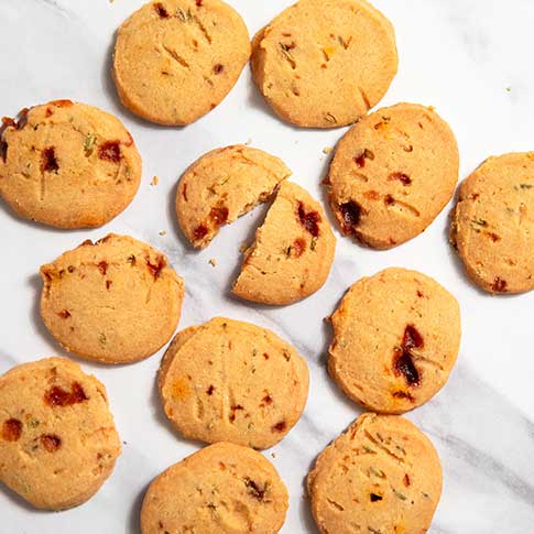 Burnt Sugar and Fennel Shortbread Cookies