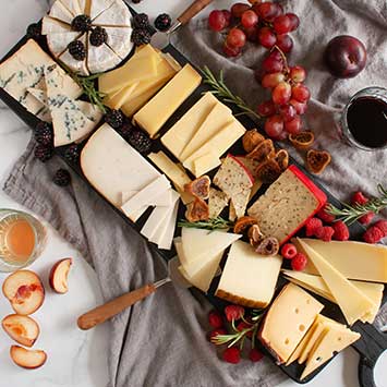 Cheese Lover's Sampler Gift Crate