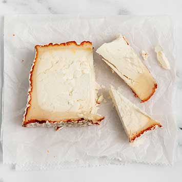 Leonora a Fuego Spanish Goat's Milk Cheese