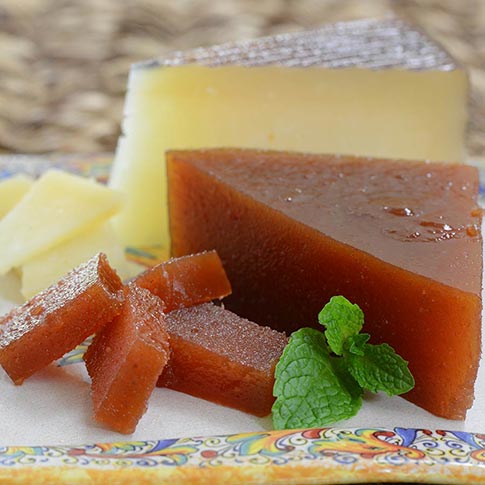 Spanish Homemade Membrillo - Quince Paste